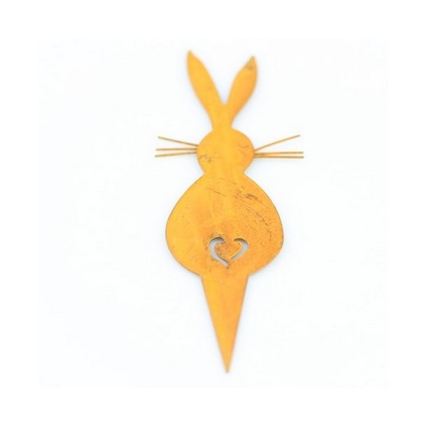 Hare p� spyd mellem