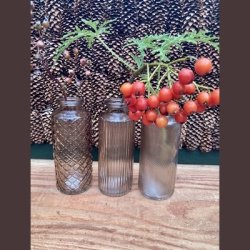 Glas vaser med m�nster 3 ass. beige 13,5 cm