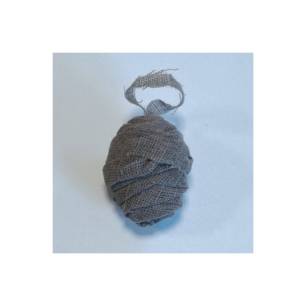 Lorin �g som bikube. gr�brun