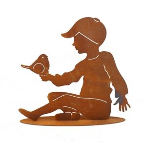 Dreng med fugl p� platte rust
