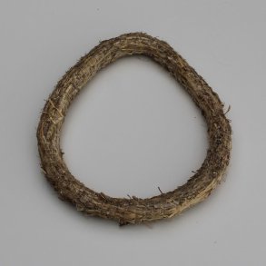 Halm �ggeformet mellem