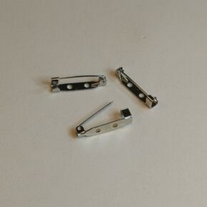 Sikkerhedsn�le med plade pr stk.