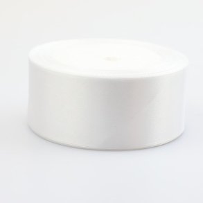 Satinb�nd 50mm hvid pr rulle